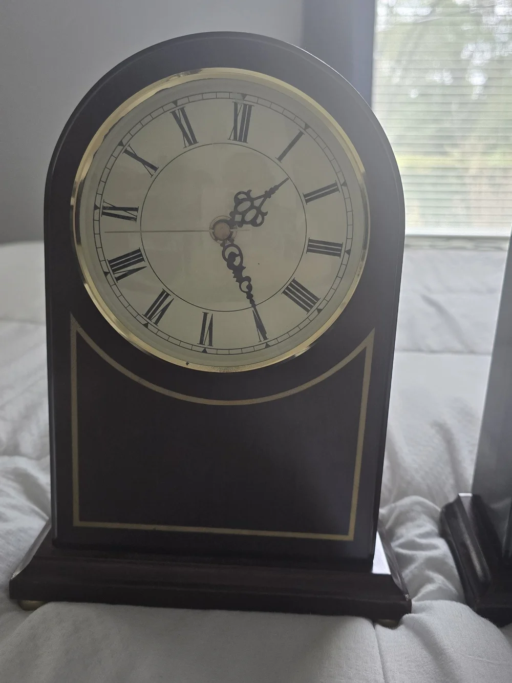 Classic Brown Mantel Clock Pair - Unbranded